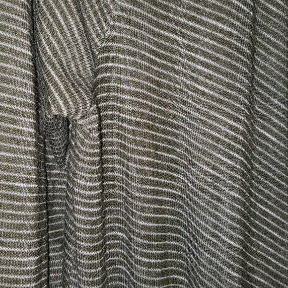 Long sweater - Picture 2 of 2